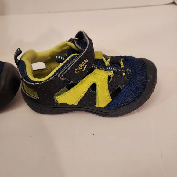 OshKosh B'gosh Drift-B Bump Toe Blue and Green Sandals - Picture 3 of 12